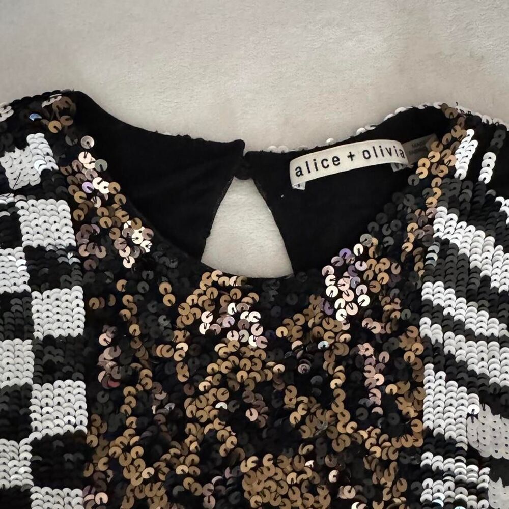 Alice + Olivia Women's Dress - Picture 4 of 8